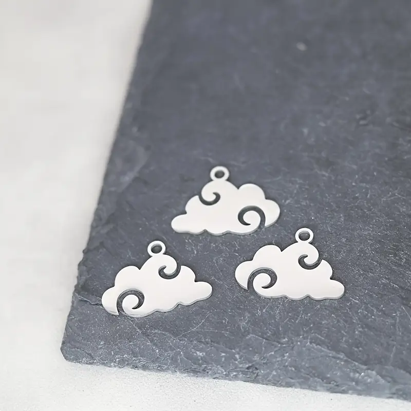 Pendentif nuage